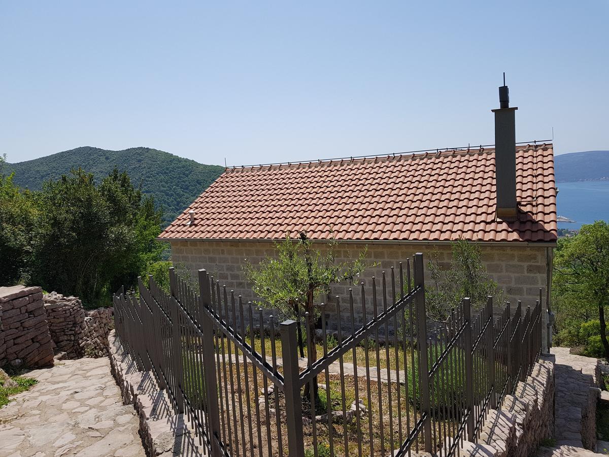 Casa Di Lukovic II Villa Tivat Exterior photo